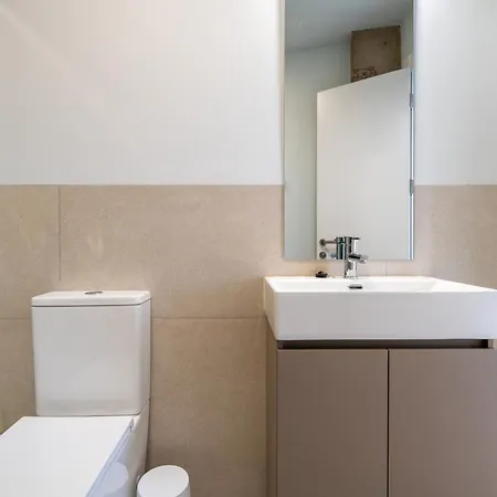 Moott Homes Arco De Braulio 1b Apartment *