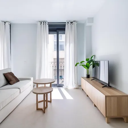 Moott Homes Arco De Braulio 1b Apartment *